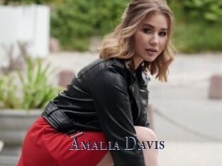 Amalia_Davis