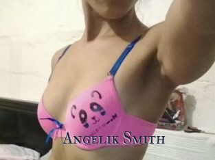 Angelik_Smith