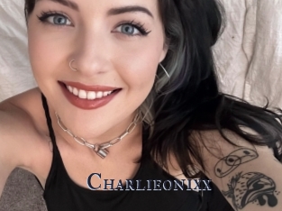 Charlieonixx