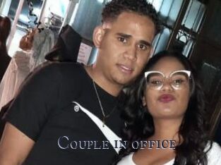 Couple_in_office