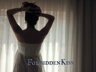 ForbiddenKiss_