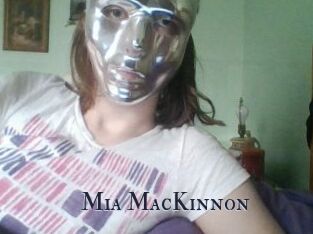 Mia_MacKinnon